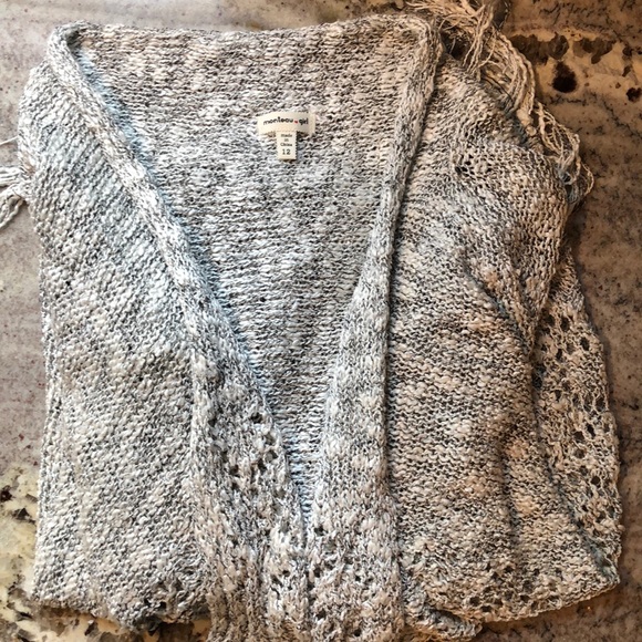 3/$20 Waterfall Fringed Sweater Blk, Gray, Cream - Picture 8 of 8